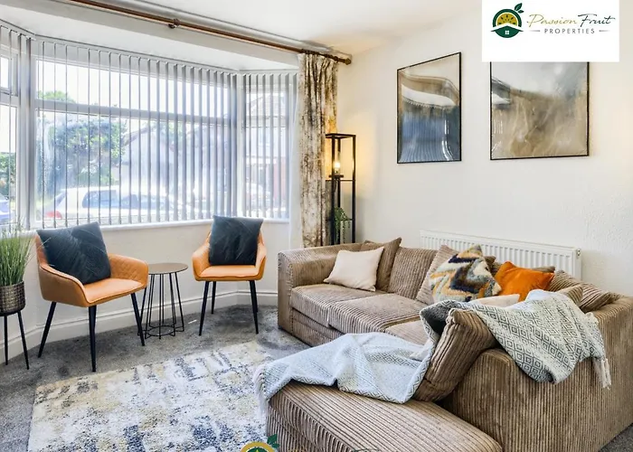 3 Bedroom Coventry House By Passionfruitproperties With Free Wi-Fi, Large Garden And Driveway - 52Nrc